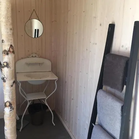 Nature Experience Glamping 3* אינארי